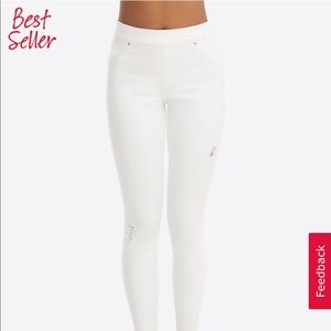 NWOT NEVER WORN Spanx white skinny jeans